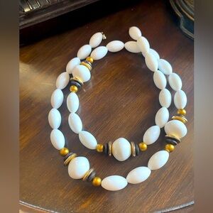 Vintage 50’S Single Strand Beautiful Plastic Beaded Necklace About 31 inches
